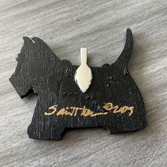 Hand Painted Scottish Terrier “Scottie” Art Pendant - Picture 3 of 3
